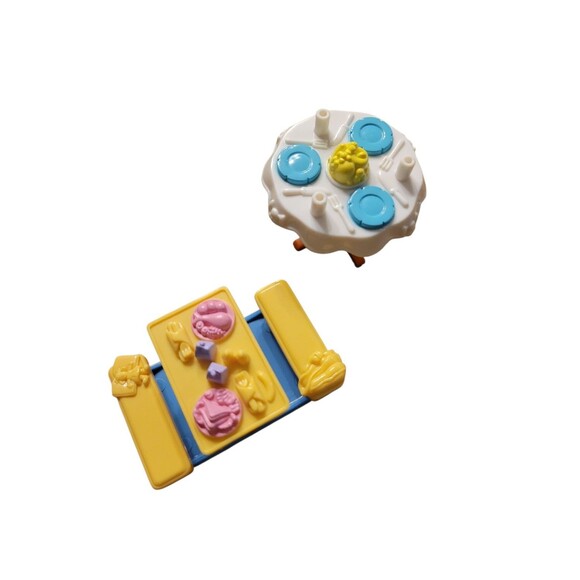 Fisher-Price Other - 2002 Fisher Price Sweet Streets Picnic Table And Dining Table